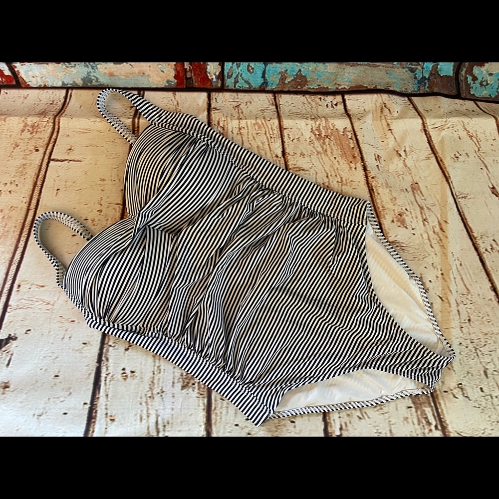 One-piece, navy & white stripes swimsuit